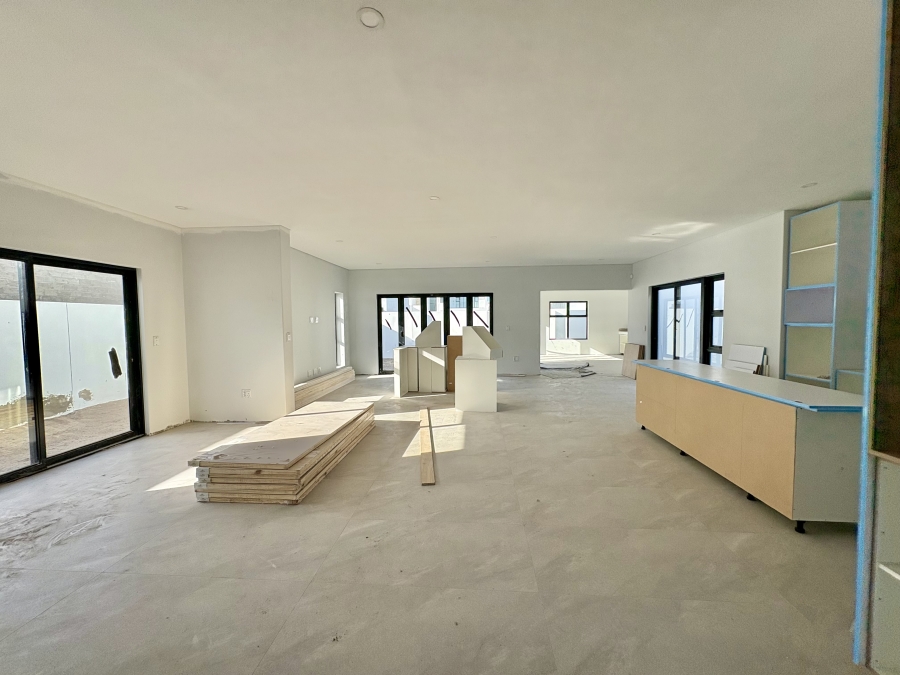 4 Bedroom Property for Sale in Sandown Western Cape